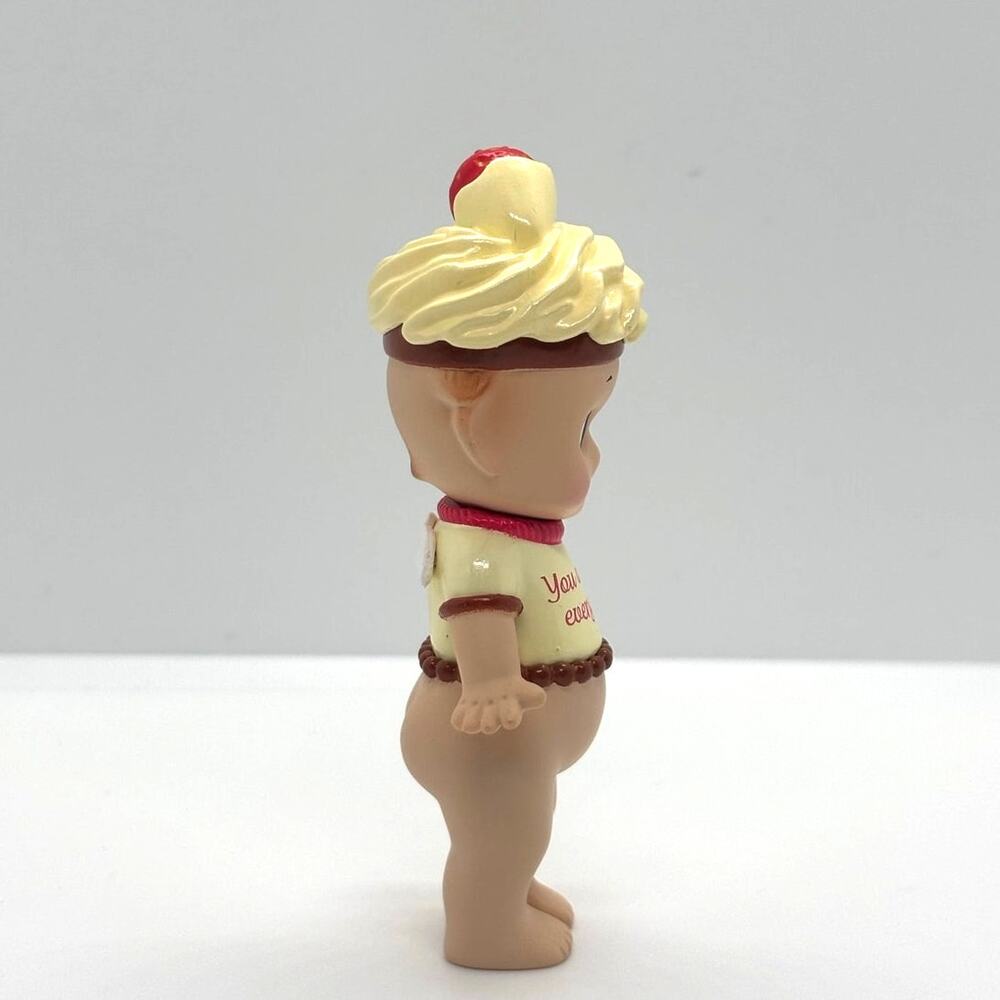 Authentic Sonny Angel Strawberry Cream Chocolate Valentine Mini Figure - NEW - Picture 4 of 5
